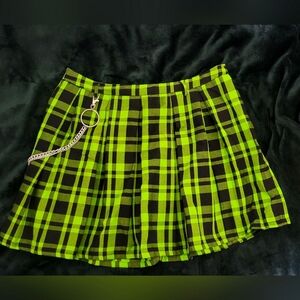 Hot Topic Green and Black Plaid Skater Skirt
